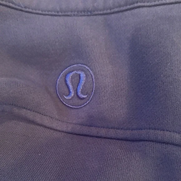 Lululemon Oversized Scuba - Picture 4 of 5